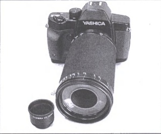 Dental camera with macro lens and ring flash. Figure 8 from the original Greek article, 2003.